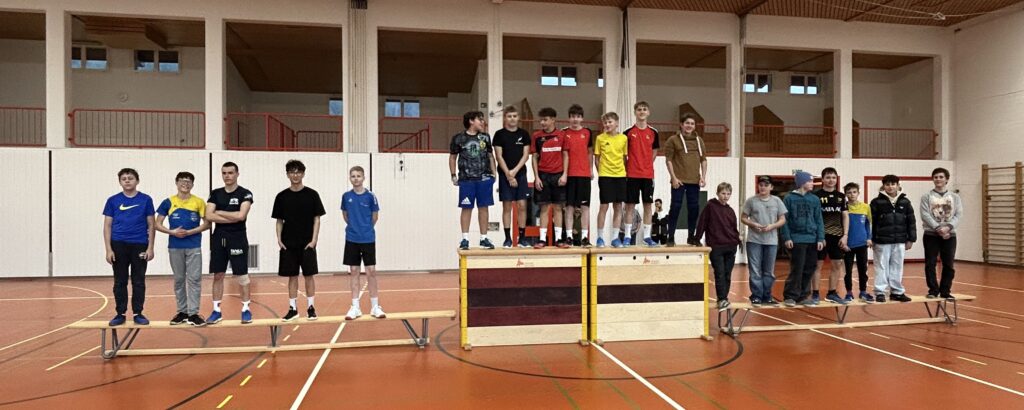 Weihnachts-Unihockeyturnier